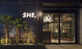 “HOTEL_SHE_OSAKA”